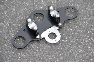 Stock Top-Yoke Speedo Mounting Bracket in silver